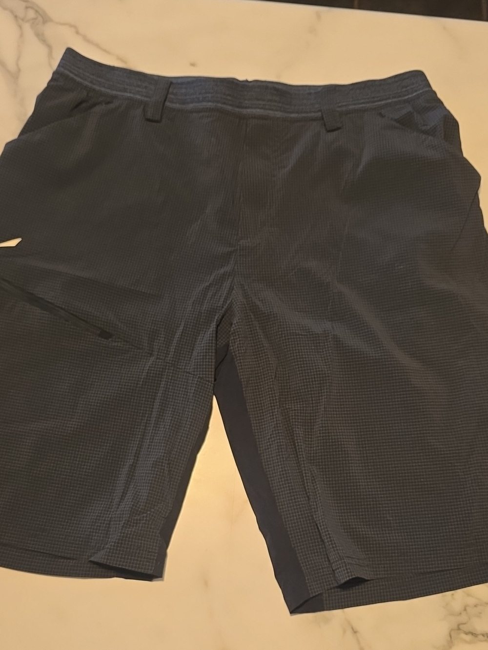 Salewa Men's Performance Grid-Pattern Shorts — black